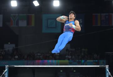 El gimnasta colombiano logró la medalla de plata en la prueba de barra fija de los Juegos Olímpicos de París 2024 tras lograr una clasificación de 14.533, misma puntuación del japonés Shinnosuke Oka que fue oro gracias a su ejecución.  