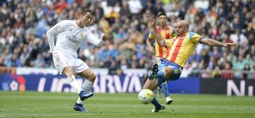 Ronaldo scores his first against Valencia