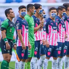 Javier Aguirre manda a Héctor Moreno
