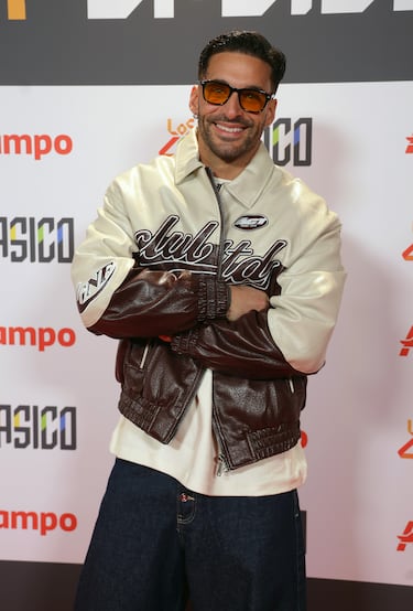 Edu Insua asiste al concierto de Manuel Turizo en una nueva edición de LOS40 Básico en el Teatro Eslava.