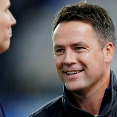 Michael Owen detalla la rara enfermedad de su hijo que le impide ser futbolista