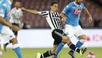 Juventus y Nápoles juegan un partido clave esta noche en Turín.