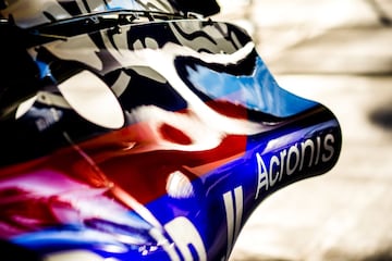 Carrocería de Scuderia Toro Rosso.