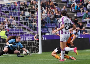 Anuar, la ‘ley de la ex’, una portera accidental y una colegiada delantera