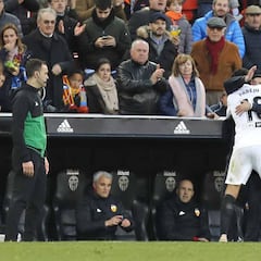 La plantilla del Valencia respalda la labor de Marcelino