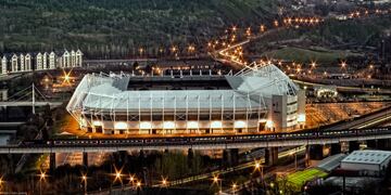 El Liberty Stadium es un estadio de fútbol y rugby de Swansea (Gales). El estadio tiene una capacidad de 20.532 espectadores y es el tercer estadio más grande de Gales después del Millennium Stadium y el Cardiff City Stadium. Es sede del Swansea City de la Premier League y del Ospreys Rugby del Pro12.
Fue el primer estadio de la Premier League en Gales. Es el estadio más pequeño de la Premier League después del Loftus Road.