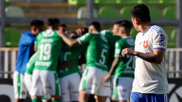 Futbol, Audax Italiano vs Universidad de Chile.
Fecha 11, campeonato Nacional 2022.
El jugador de Universidad de Chile Pablo Aranguiz se lamenta tras el gol de Audax Italiano durante el partido de primera division disputado en el estadio Elias Figueroa de Valparaiso, Chile.
29/04/2022
Andres Pina/Photosport

Football, Audax Italiano vs Universidad de Chile.
11th turn, 2022 National Championship.
Universidad de Chile's player Pablo Aranguiz reacts after Audax Italiano's goal during the first divison match held at the Elias Figueroa stadium in Valparaiso, Chile.
29/04/2022
Andres Pina/Photosport