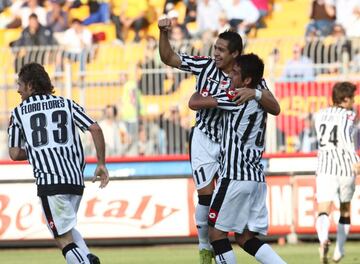 En el elenco italiano compartió con uno de sus mejores amigos, el lateral Mauricio Isla. Ambos hicieron estragos por la banda derecha.