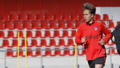 Amanda Sampedro, capitana del Atl&eacute;tico, durante un entrenamiento en la C.D. Wanda de Alcal&aacute;. 