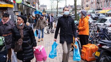 Las posibilidades de contagiarse de COVID al aire libre
