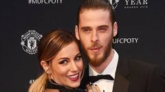 Edurne y David de Gea posando cogidos en un evento del Manchester United.