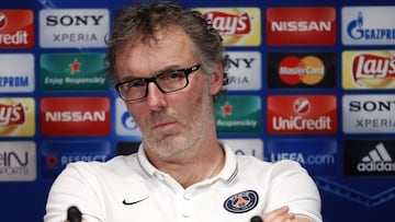 Football Soccer - Paris St Germain v Chelsea - UEFA Champions League  - Parc des Princes stadium, Paris, France - 15/02/2016 Paris St Germain&#039;s coach Laurent Blanc speaks during a news conference. Paris St Germain will play their UEFA Champions Leagu