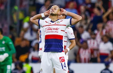   Javier -Chicharito- Hernandez of Guadalajara during the 17th round match between Atlas vs Guadalajara as part of the Torneo Clausura 2024 Liga BBVA MX at Jalisco Stadium on April 27, 2024 in Guadalajara, Jalisco, Mexico.