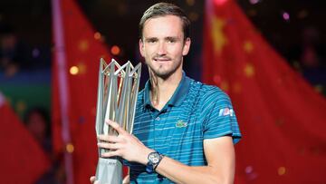 SHANGHAI, CHINA - OCTOBER 13:  Daniil Medvedev of Russia with the trophy during the Award Ceremony after winning the Men&#039;s Singles final match against Alexander Zverev of Germany on day nine of 2019 Shanghai Rolex Masters at Qi Zhong Tennis Centre on October 13, 2019 in Shanghai, China.  (Photo by Lintao Zhang/Getty Images)