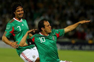 Cuauhtémoc es uno de los últimos '10' que vio el fútbol mexicano. Con su gran talento para desenvolverse detrás de los delanteros y su personalidad donde nunca se achicó se convirtió en uno de los preferidos por la afición del tricolor que lo colocan siempre está en la memoria. Blanco anotó 38 goles en más de 100 apariciones. En la Copa Oro del 2019 el número diez lo porta Luis Montes.