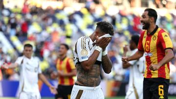 NASHVILLE, TENNESSEE - JUNE 20: Denis Bouanga #99 of LAFC reacts after missing a penalty kick during the FIFA Club World Cup 2025 group D match between Los Angeles Football Club and Esperance de Tunis at GEODIS Park on June 20, 2025 in Nashville, Tennessee. Richard Pelham/Getty Images/AFP (Photo by Richard Pelham / GETTY IMAGES NORTH AMERICA / Getty Images via AFP)