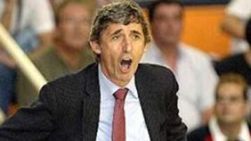 <b>DESAFIANTE. </B>El entrenador serbio ha dejado claras sus diferencias con Valero Rivera.