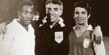 Apodado el 'Pele Blanco', el mejor centrocampista yugoslavo de la historia llegó a Santa Fe en 1969 como un refuerzo estrella. También vistió las camisetas de Millonarios,  Bucaramanga y América. 
