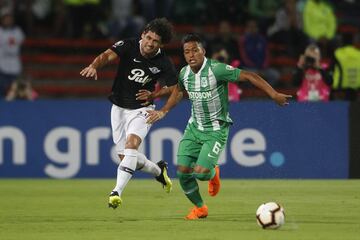 Libertad avanzó a la fase de grupos tras ganar 5-4 en los penales. Bocanegra fue quien falló en Nacional.