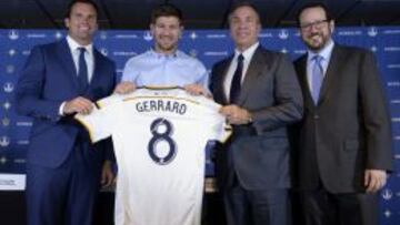 Steven Gerrard, en su presentación.