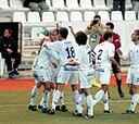 El Albacete golea y sale del descenso