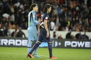 Ochoa con Cavani.