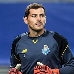 El agente de Casillas: "Es de locos pensar que saldrá del Oporto"