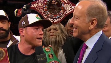 Why does Canelo Álvarez have Chewbacca in his entourage?