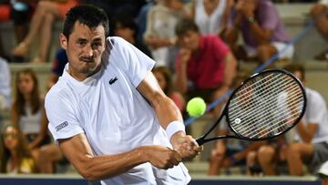 Bernard Tomic, primer posible contagiado en el tenis por coronavirus.