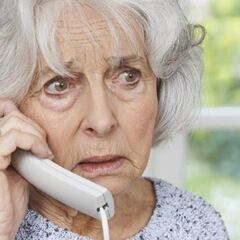 Así es la nueva ‘estafa del nieto’ que engaña a adultos mayores y les roba todo su dinero