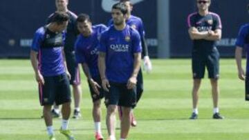 Suárez vuelve a entrenarse con el grupo y sin el alta médica