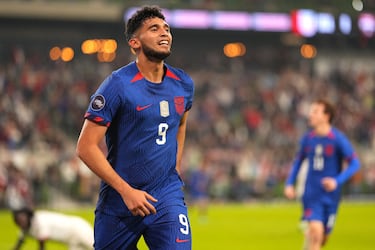 Who is Walter López, the referee for Trinidad & Tobago vs USMNT in the CONCACAF Nations League?