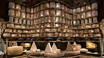 Se gasta menos de 65 euros en el restaurante con el Récord Guinness de quesos, Les Grands Buffets: “Ningún amante del buen comer...”