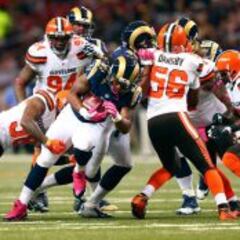 Todd Gurley remata para los Rams el trabajo de la defensa