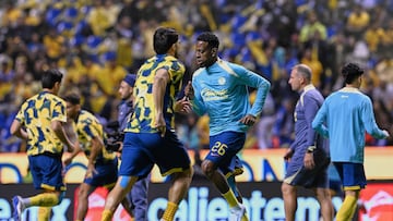 Cristian Borja of America during the final first-leg match between America and Monterrey as part of the Torneo Apertura 2024 Liga MX at Cuauhtemoc Stadium, on December 12, 2024 in Puebla, Mexico.