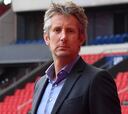 Van der Sar, estable tras sufrir un derrame cerebral