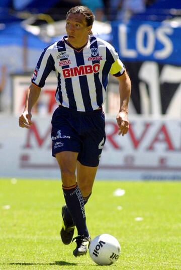 El "Morrón" (o pimiento), fue apodado así por sus compañeros; es oriundo de Buenos Aires y debutó en Independiente el 22 de noviembre de 1992. Rotchen jugó con los Rayados de Monterrey en la Liga MX del 2002 al 2005, donde incluso salió campeón en el Clausura 2003.
