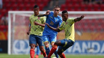 La Selección llegó a cuartos de final con la ilusión de hacer historia pero un error al comienzo del partido y un expulsado al final, arrebata la opción de llegar a semifinal.