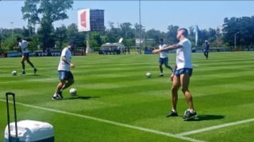 Argentina viene de empatar 1-1 con Brasil.