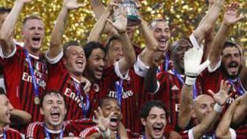 <b>SUPERCOPA. </b>Así celebró el Milán su primer título.