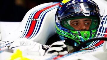 Felipe Massa subido en el Williams durante el GP de Italia en Monza.