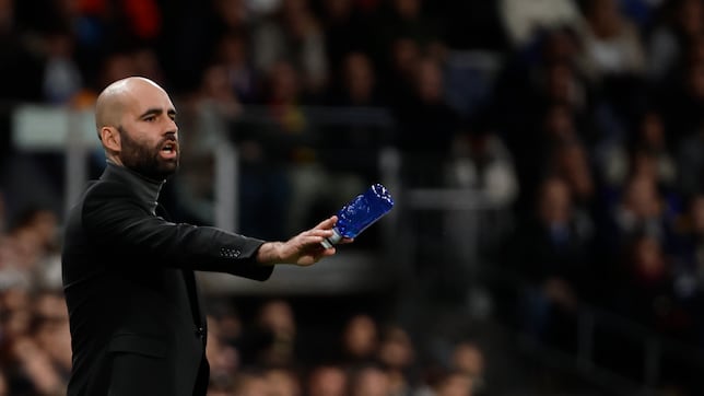 Giráldez: “Tengo que formarme sobre el VAR, no lo entiendo”