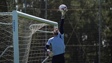 Marc Vidal durante un entrenamiento con el Celta en la Ciudad Deportiva Afouteza.