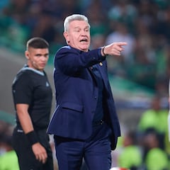 Las expulsiones marcan a Javier Aguirre en Selección Mexicana