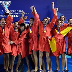 España reina en un nuevo waterpolo que volverá a retocar sus normas