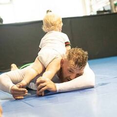 Conor McGregor combate contra su hijo