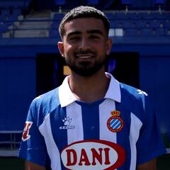 Ünüvar firma con el Espanyol