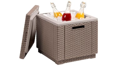 Esta mesa nevera de jardín mantiene tus bebidas y alimentos frescos
