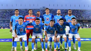 Cruz Azul team group during the Quarter-Final second leg match between Cruz Azul and Leon as part of the Liga BBVA MX, Torneo Clausura 2025 at Olimpico Universitario Stadium on May 11, 2025 in Mexico City, Mexico.