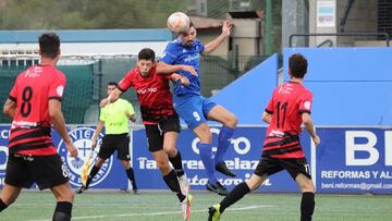 El CD Covadonga derrotó al Luarca CF (1-0) con un gol de Pablo Tineo en el minuto 93.